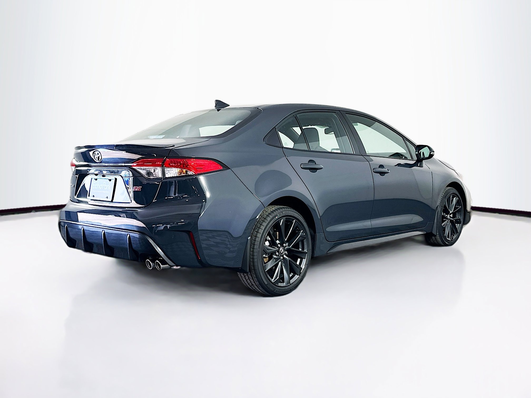 Used 2026 Toyota Corolla SE image 9