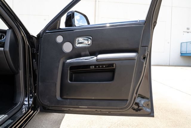 Used 2013 Rolls-Royce Ghost RWD image 31