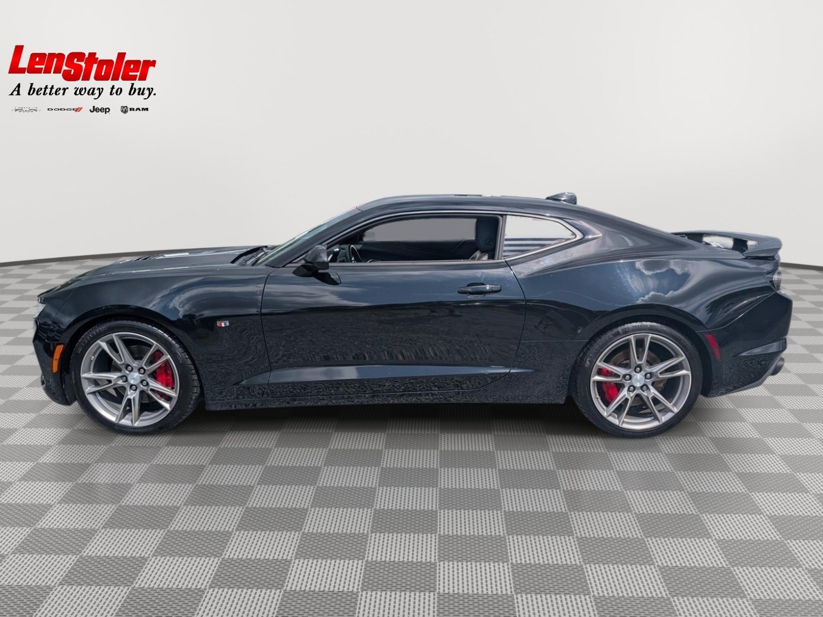 Used 2020 Chevrolet Camaro SS RWD image 2