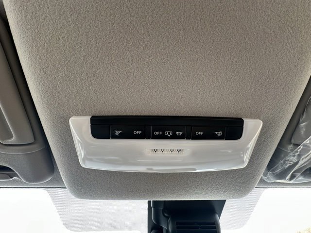 New 2025 Nissan Versa S w/ Trunk Package image 19