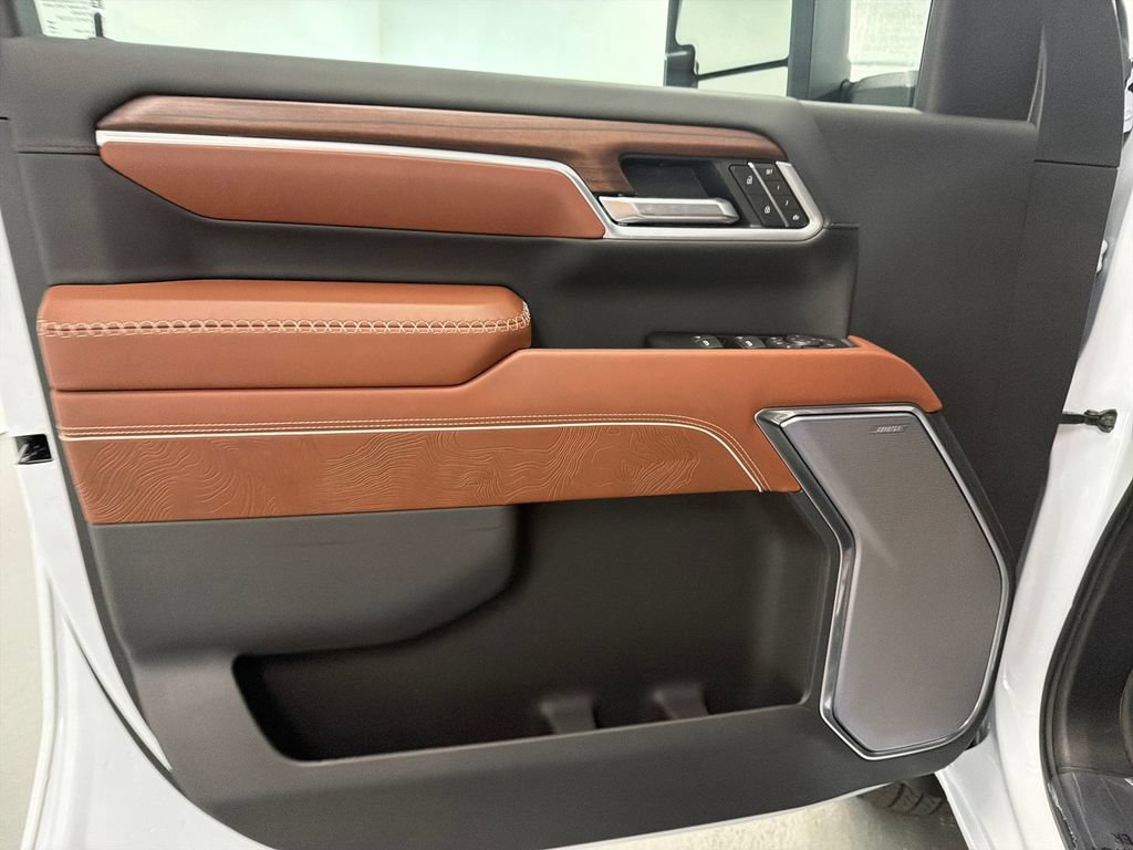 New 2026 GMC Sierra 3500 Denali Ultimate AWD/4WD image 12