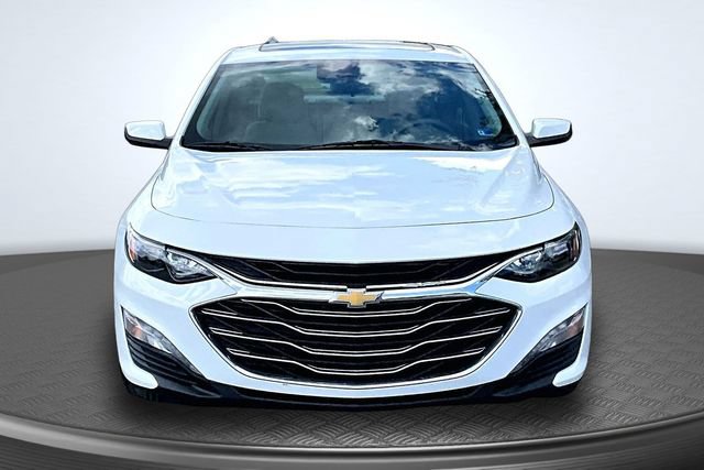 Used 2024 Chevrolet Malibu LT FWD image 2
