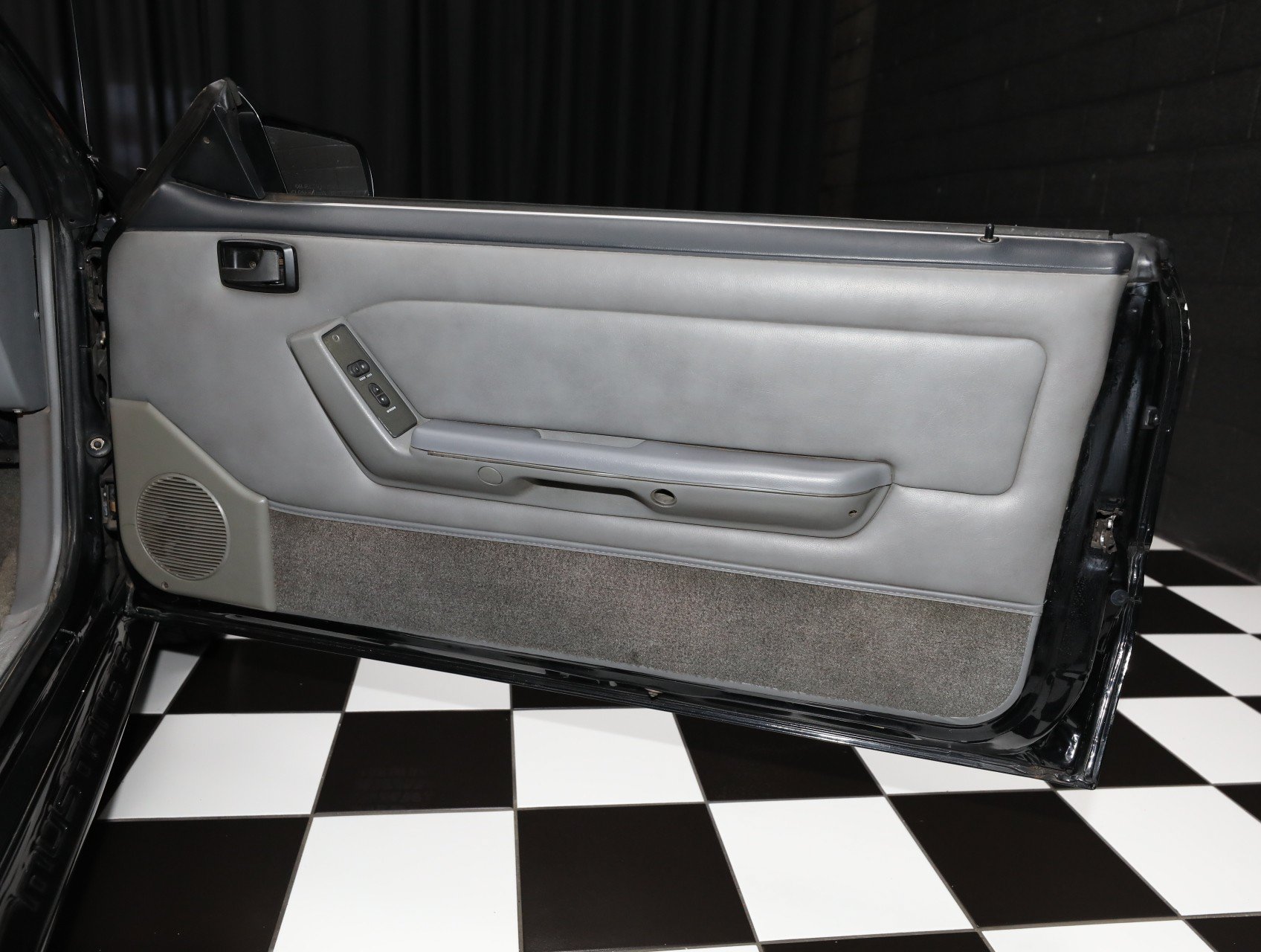 Used 1987 Ford Mustang GT RWD image 49