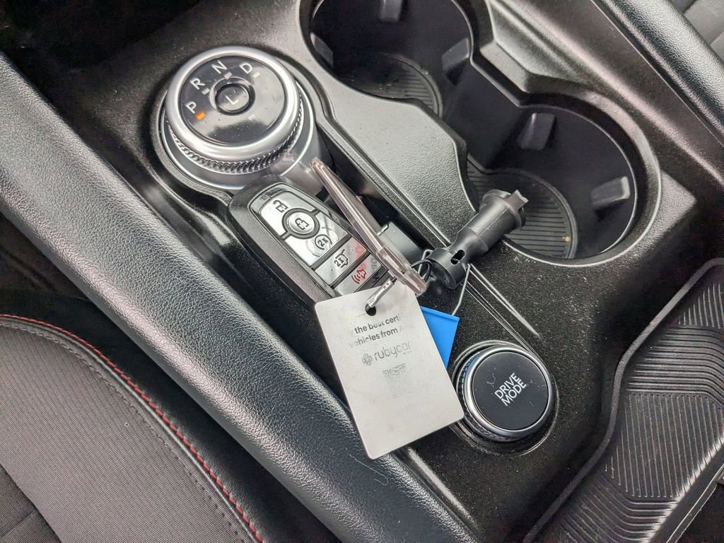 Used 2025 Ford Explorer ST-Line w/ ST-Line Street Pack image 31