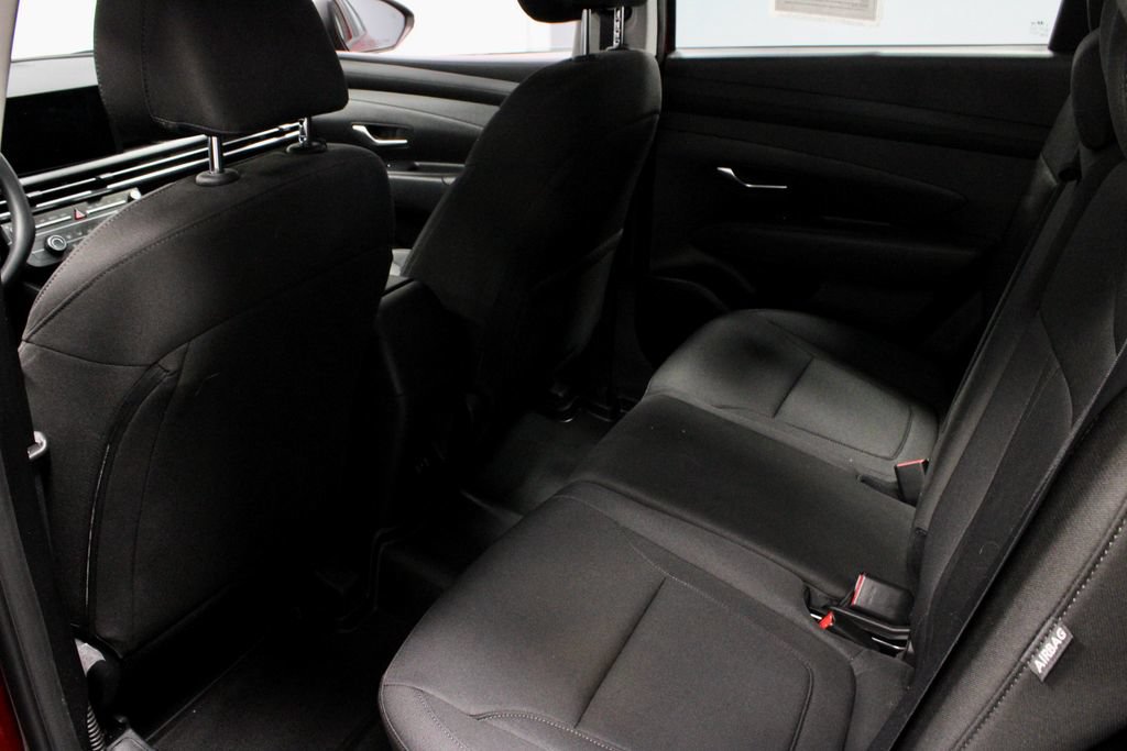 Certified 2025 Hyundai Tucson SE AWD/4WD image 19
