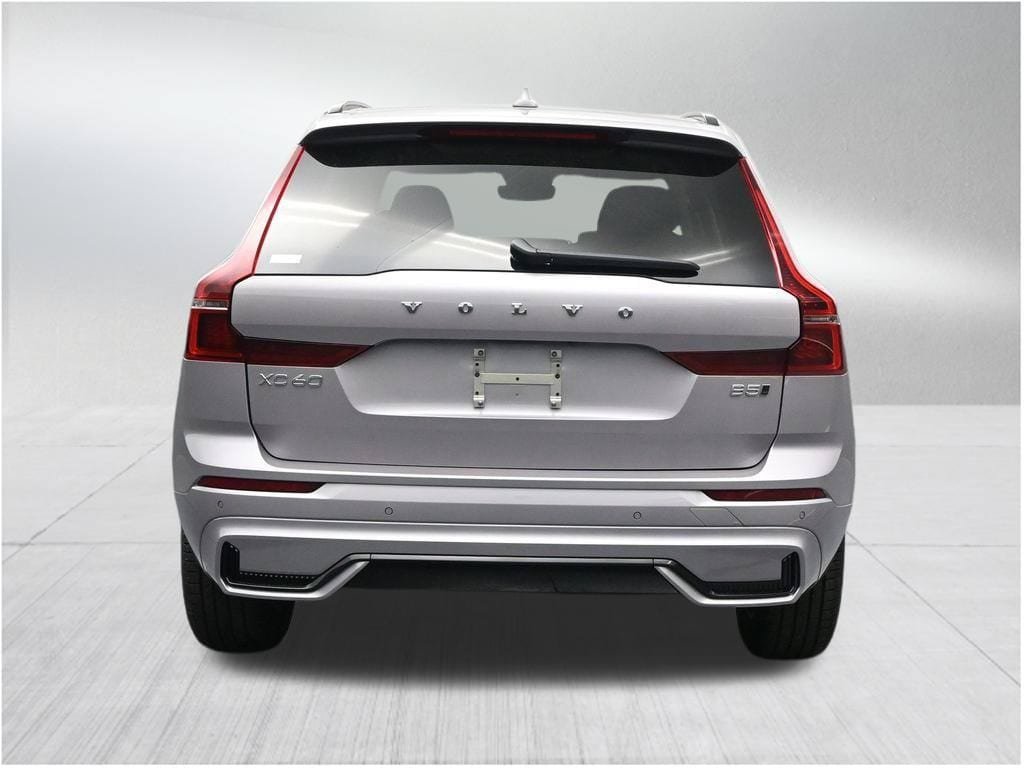New 2026 Volvo XC60 B5 Core AWD/4WD image 4