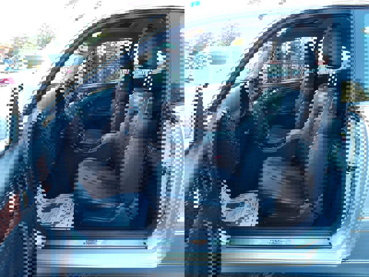 Used 2001 Mercedes-Benz CLK 320 Coupe image 8