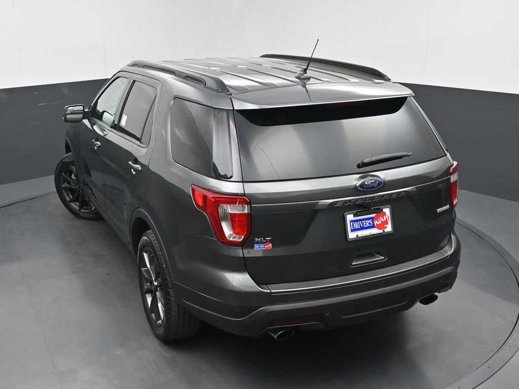 Used 2018 Ford Explorer XLT w/ Equipment Group 202A image 32
