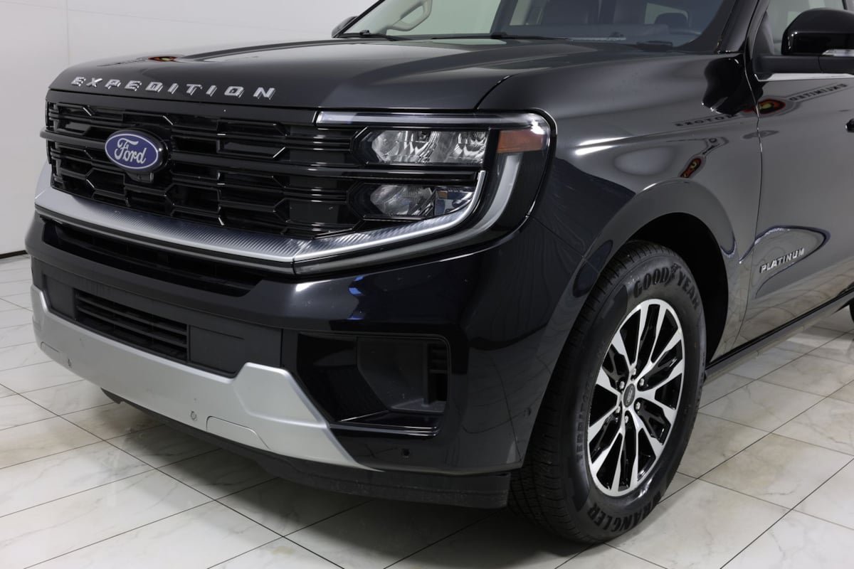Used 2025 Ford Expedition Platinum AWD/4WD image 54