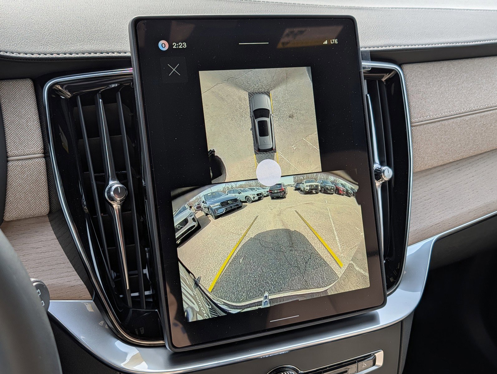 New 2026 Volvo XC90 B6 Plus image 10