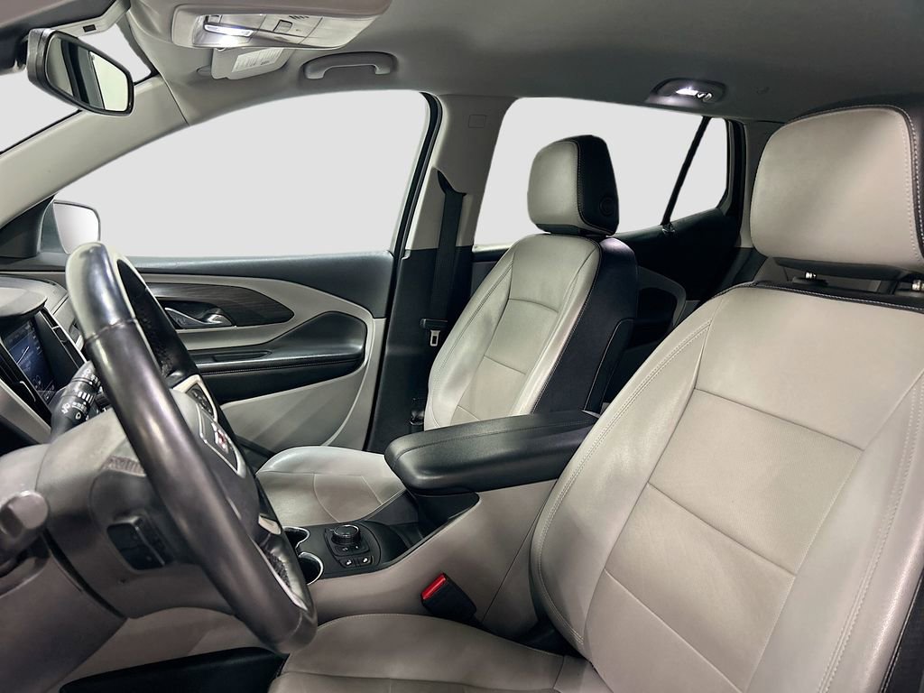 Used 2023 GMC Terrain SLT image 19