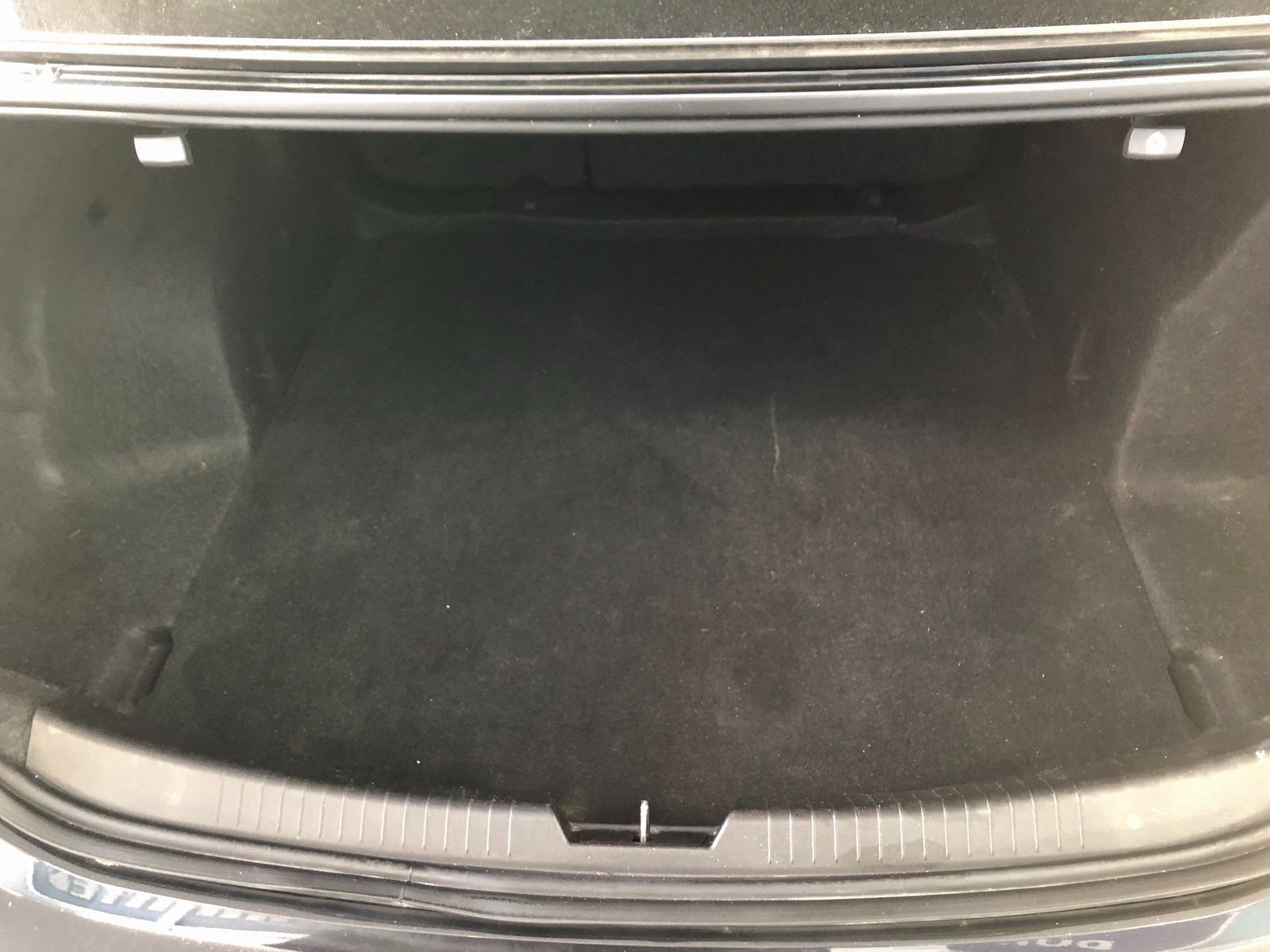 Used 2018 Chevrolet Malibu LT image 8