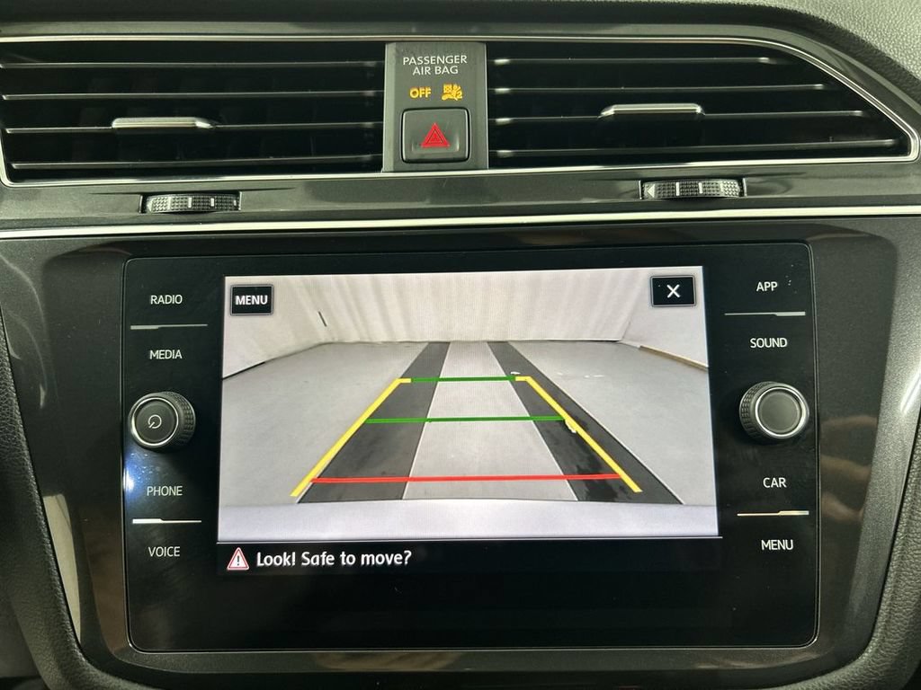 Used 2019 Volkswagen Tiguan SE w/ Panoramic Sunroof Package AWD/4WD image 15