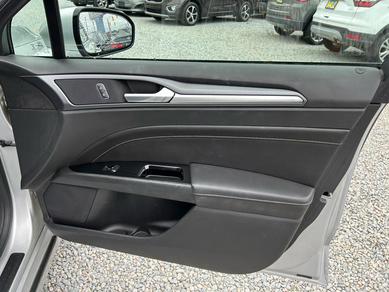 Used 2015 Ford Fusion Energi Titanium w/ Driver Assist Package FWD image 16