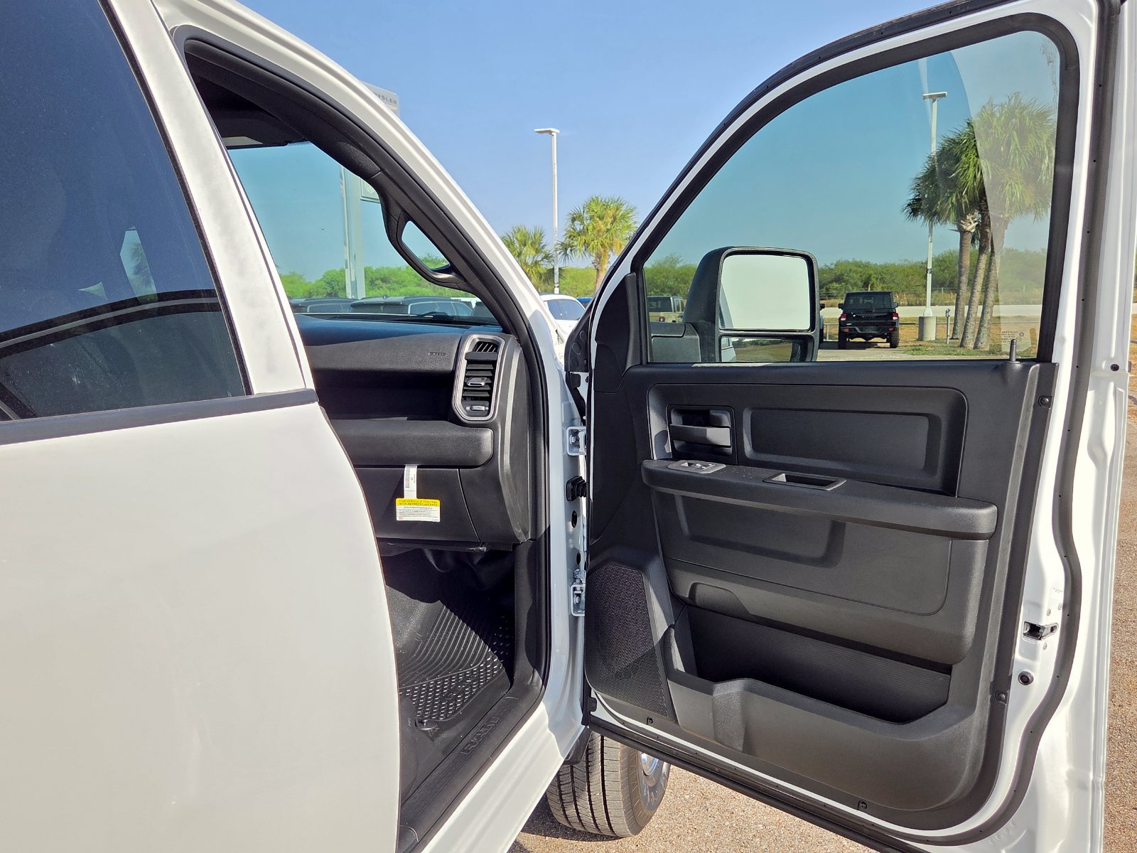 New 2026 RAM 3500 Tradesman w/ Chrome Appearance Group A AWD/4WD image 21