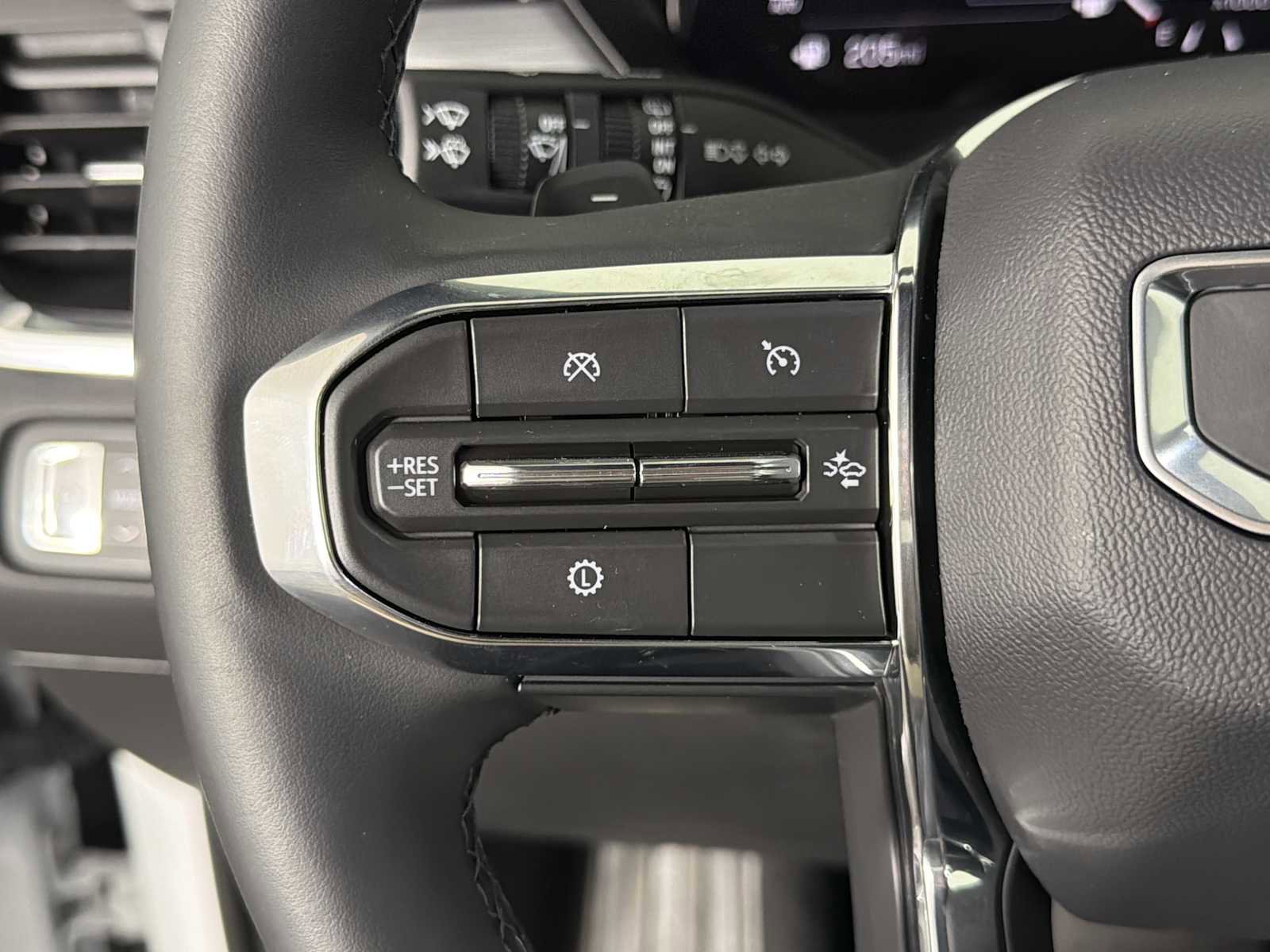 New 2025 GMC Acadia Elevation image 52