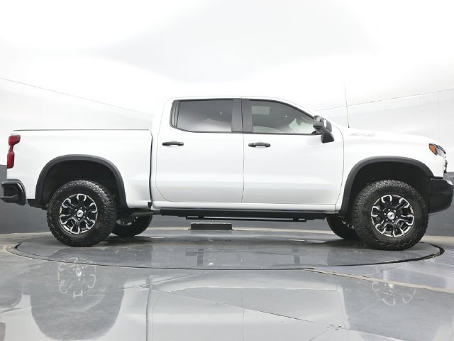 Used 2025 Chevrolet Silverado 1500 ZR2 w/ Technology Package AWD/4WD image 28