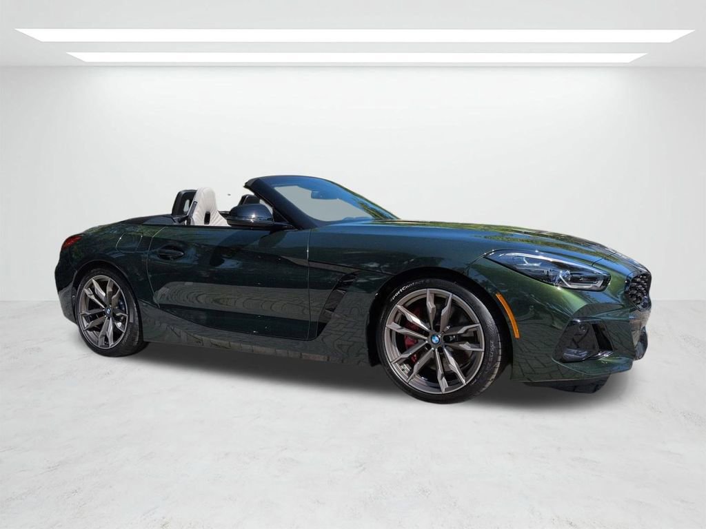 New 2026 BMW Z4 M40i w/ Premium Package image 2