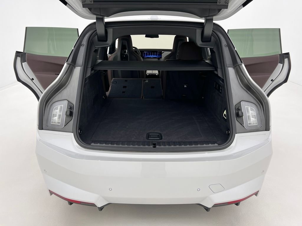 Used 2026 BMW iX xDrive45 w/ Premium Package AWD/4WD image 24