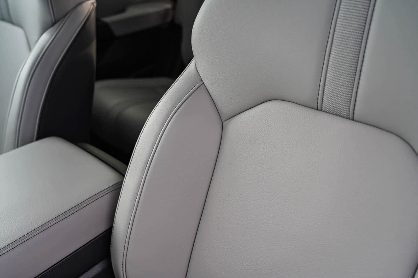 New 2025 Honda Pilot EX-L image 23