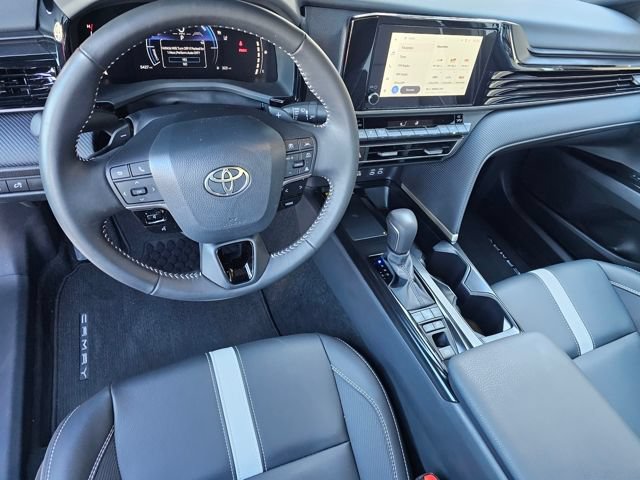 Used 2026 Toyota Camry SE FWD image 37
