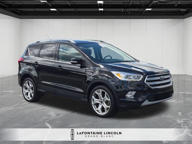 Used 2019 Ford Escape Titanium w/ U9j03 - Titanium Tow Package AWD/4WD image 7