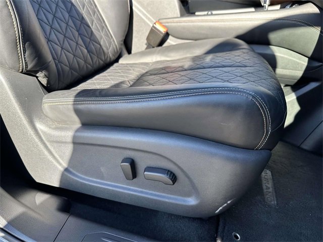 Used 2023 Nissan Murano Platinum image 11