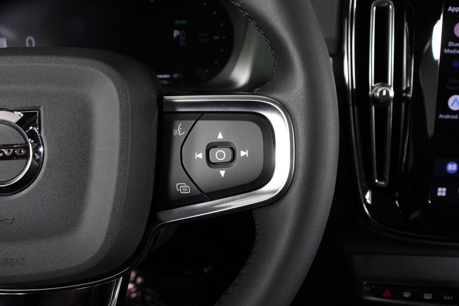 Used 2023 Volvo C40 P8 Recharge Plus AWD/4WD image 11
