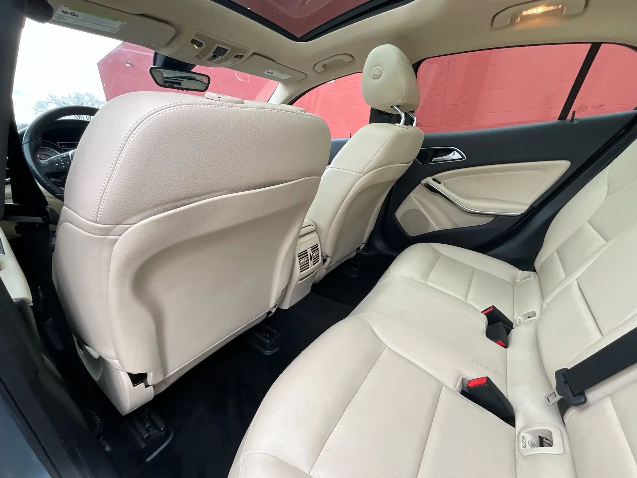 Used 2015 Mercedes-Benz GLA 250 GLA 250 4MATIC Sport Utility 4 image 11