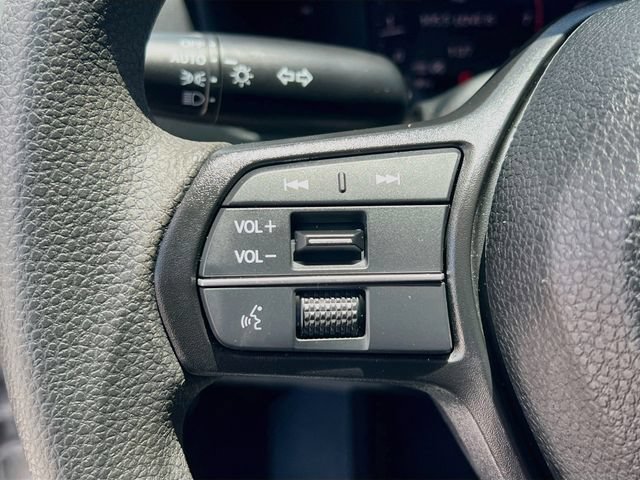 Used 2025 Honda Accord SE image 17