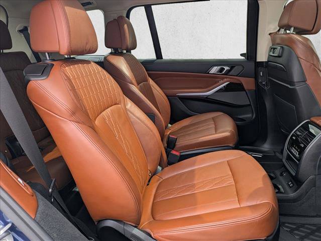 Used 2020 BMW X7 xDrive40i w/ Executive Package AWD/4WD image 22