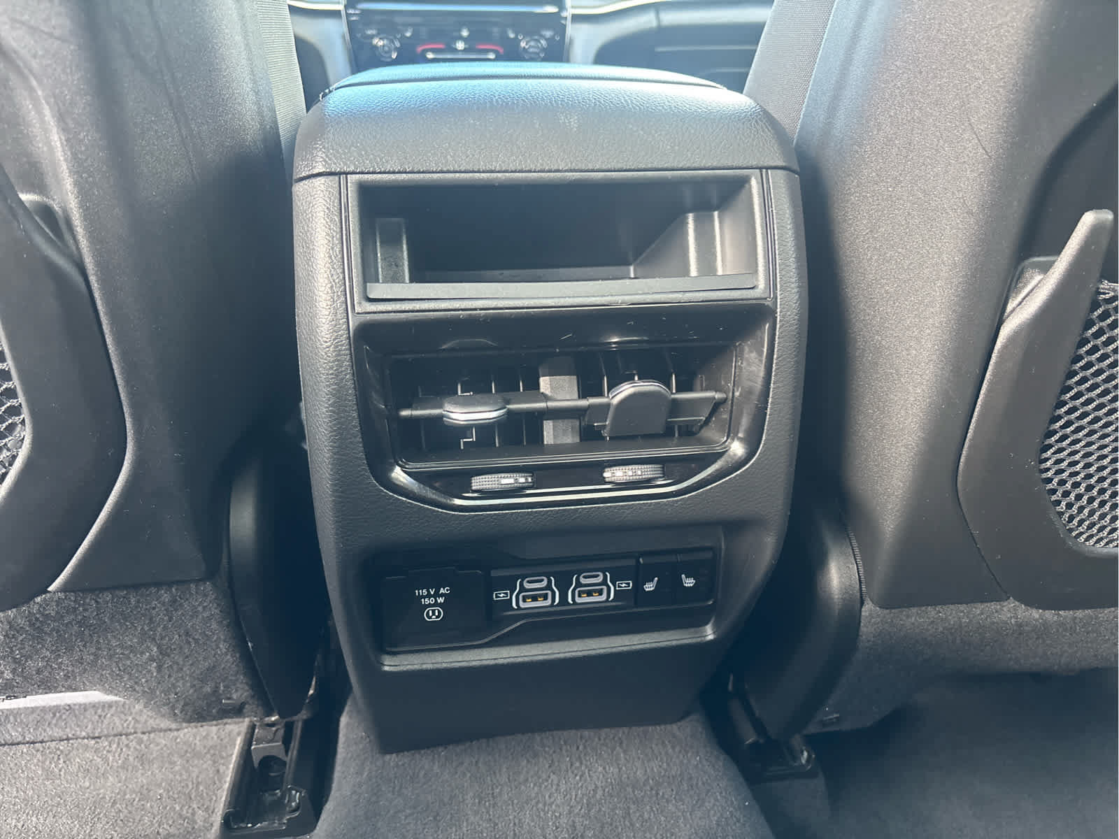 Used 2023 Jeep Grand Cherokee 4WD 4xe image 11