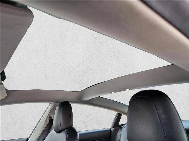 Used 2022 Tesla Model 3 Long Range AWD/4WD image 15