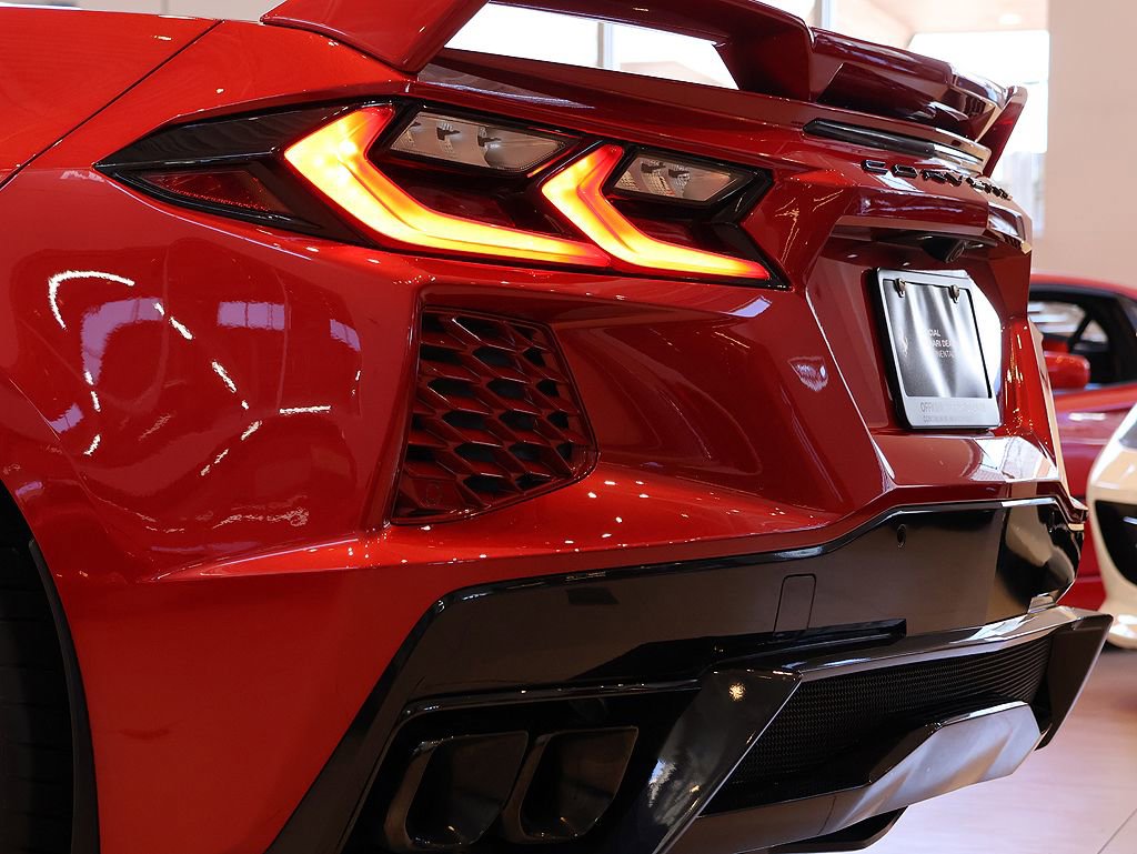 Used 2023 Chevrolet Corvette Stingray Premium Cpe w/ Z51 Performance Package image 32