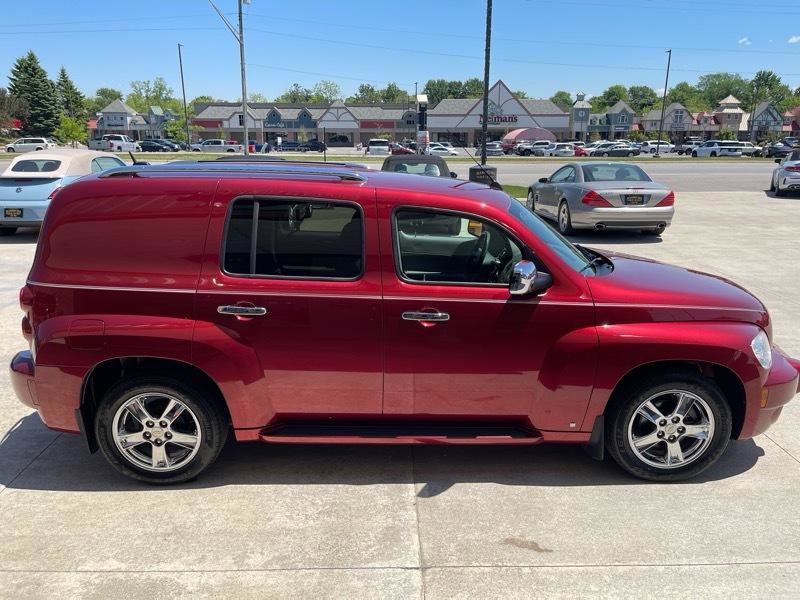 Used 2008 Chevrolet HHR LT FWD image 9