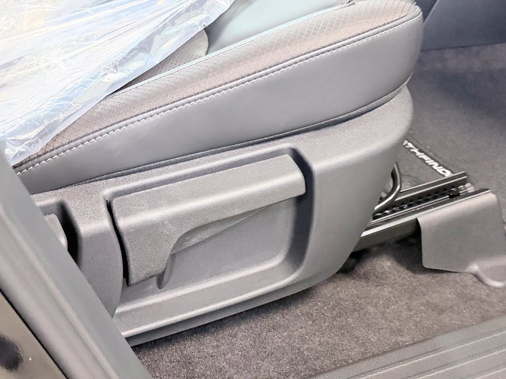New 2026 Nissan Pathfinder SL AWD/4WD image 36