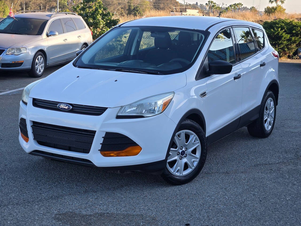 Used 2015 Ford Escape S FWD image 4