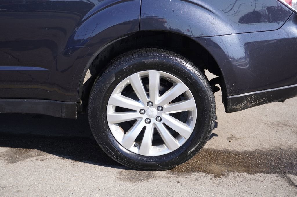 Used 2012 Subaru Forester 2.5X Premium w/ All-Weather Pkg image 11