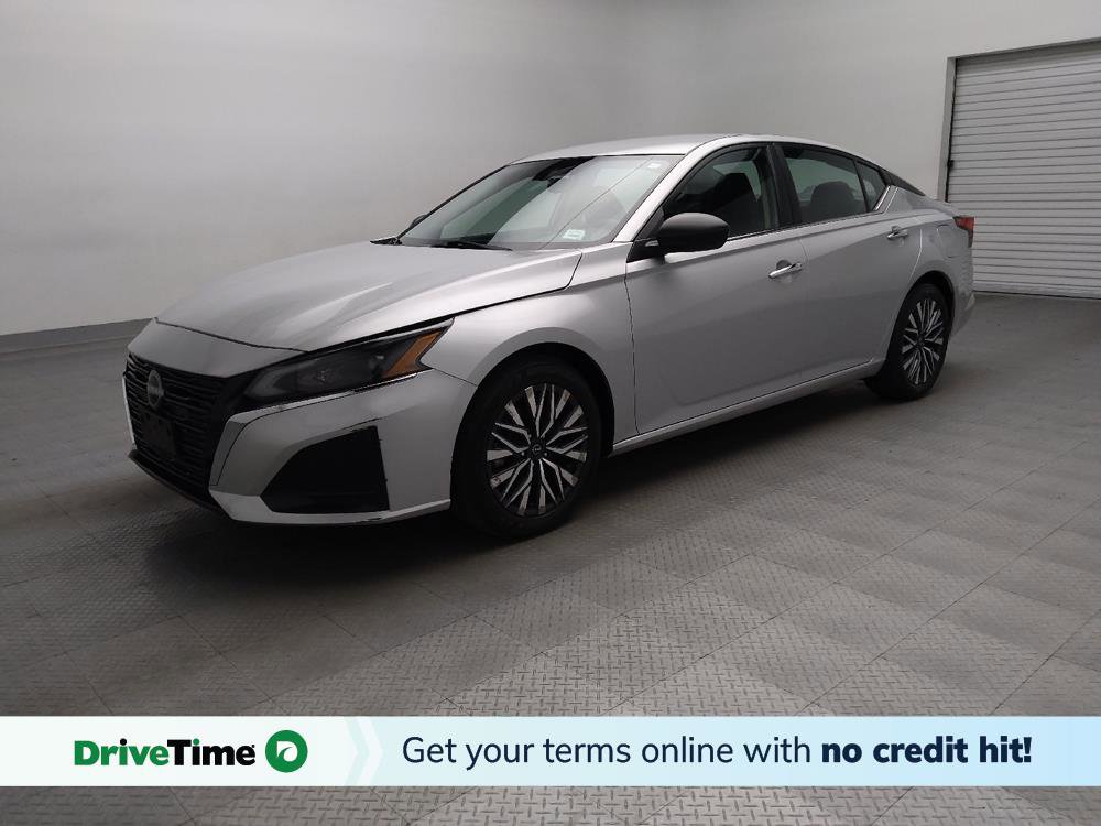 Used 2024 Nissan Altima 2.5 SV image 1