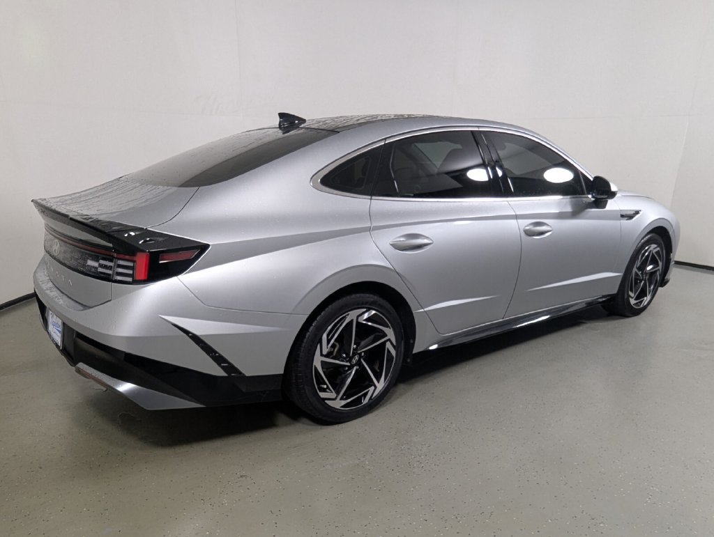Certified 2024 Hyundai Sonata SEL w/ Convenience Package FWD image 7