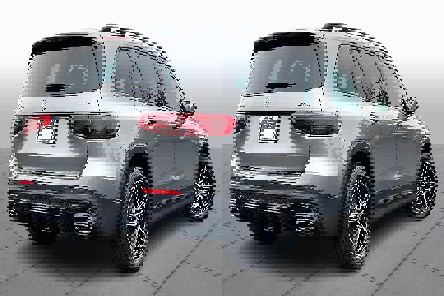 Used 2025 Mercedes-Benz GLB 250 4MATIC image 13