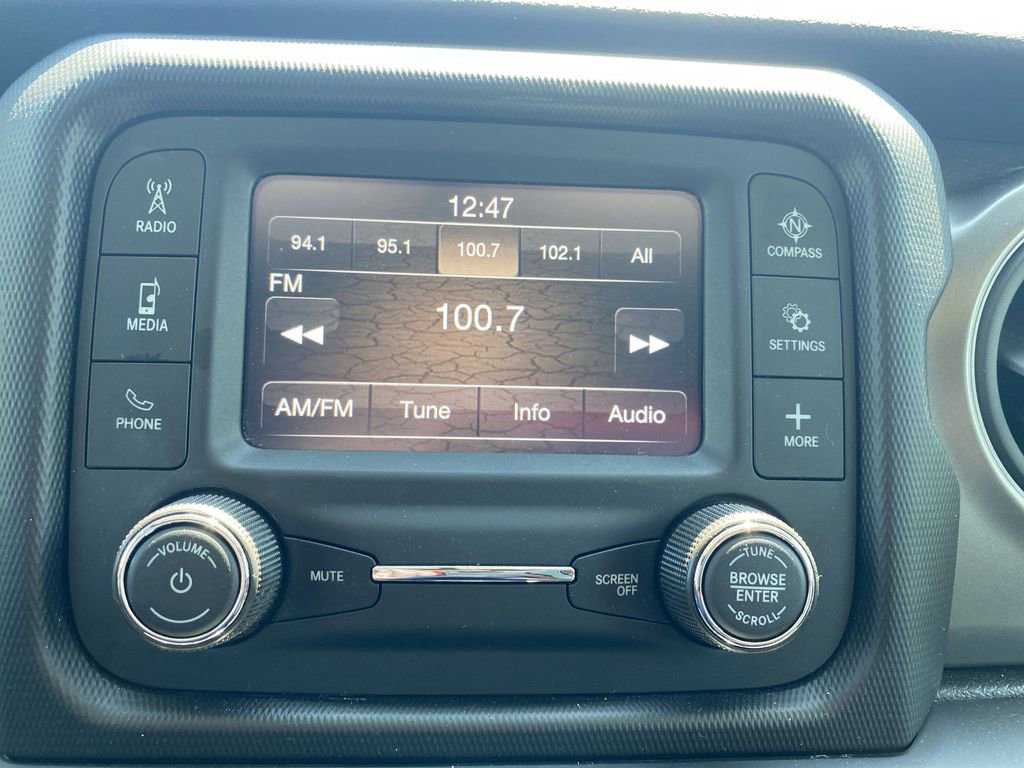 Used 2021 Jeep Wrangler Unlimited Sport image 16