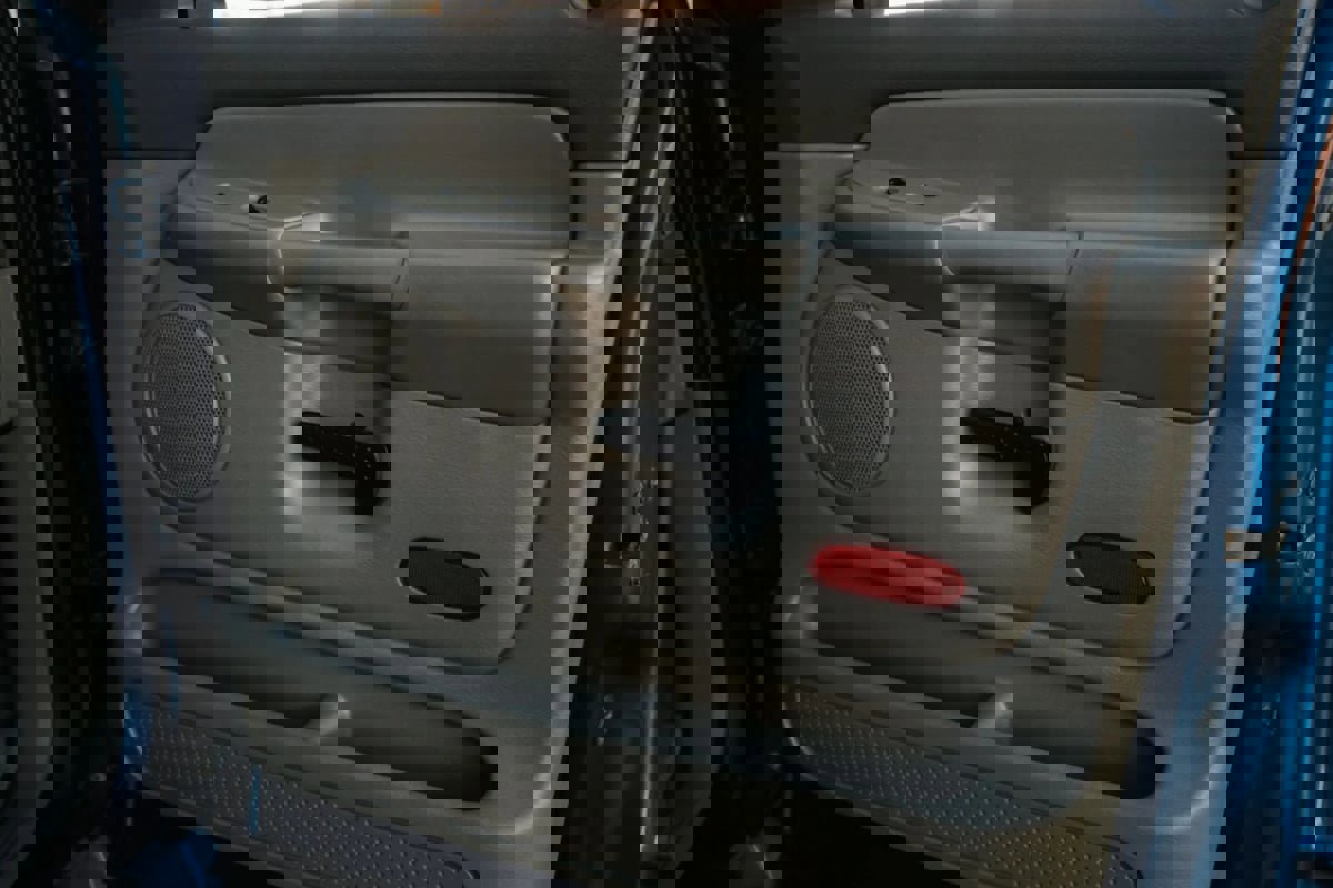 Used 2004 Dodge Ram 2500 Truck SLT w/ Trailer Tow Group image 32