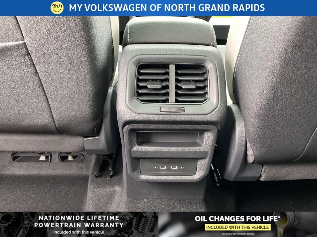 New 2026 Volkswagen Taos SE AWD/4WD image 19
