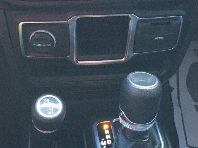 Used 2022 Jeep Wrangler Unlimited Sport image 20