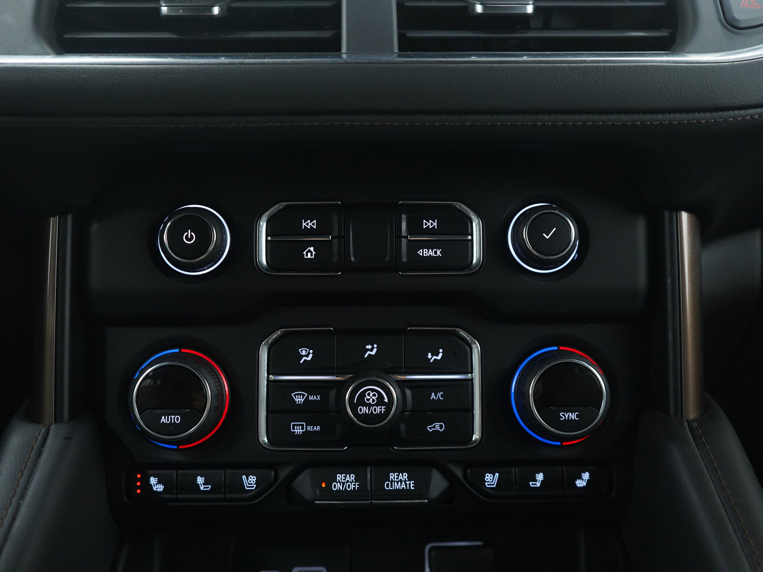 Used 2021 Chevrolet Suburban High Country image 28