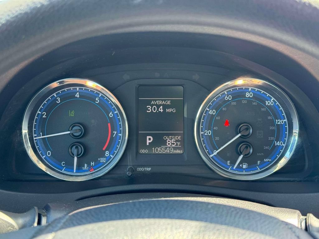 Used 2018 Toyota Corolla LE FWD image 27