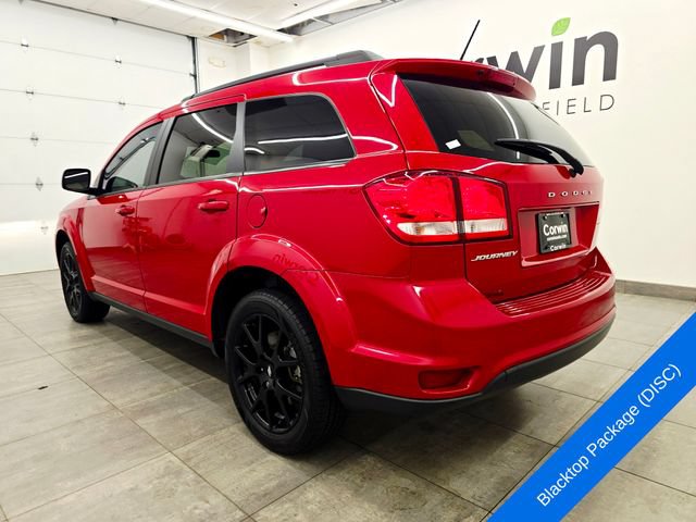 Used 2018 Dodge Journey SXT w/ Blacktop Package FWD image 3