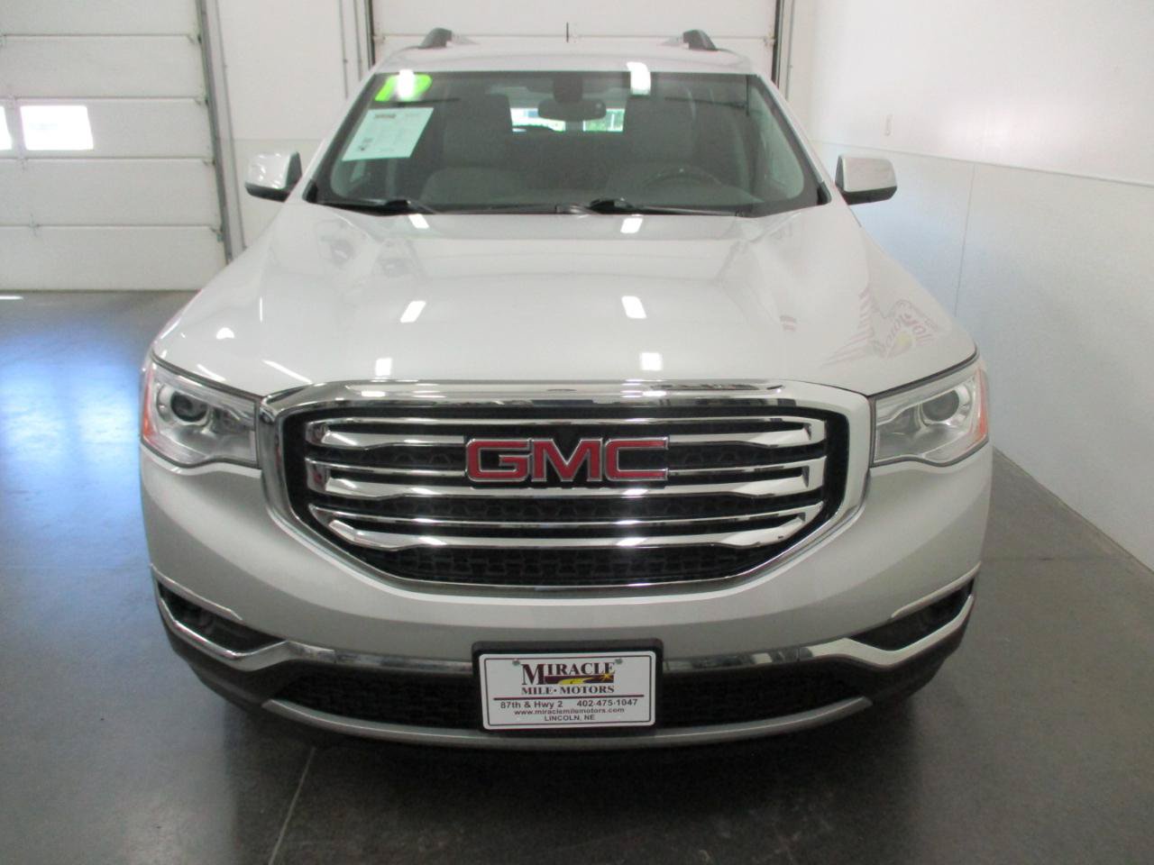 Used 2019 GMC Acadia SLT AWD/4WD image 8