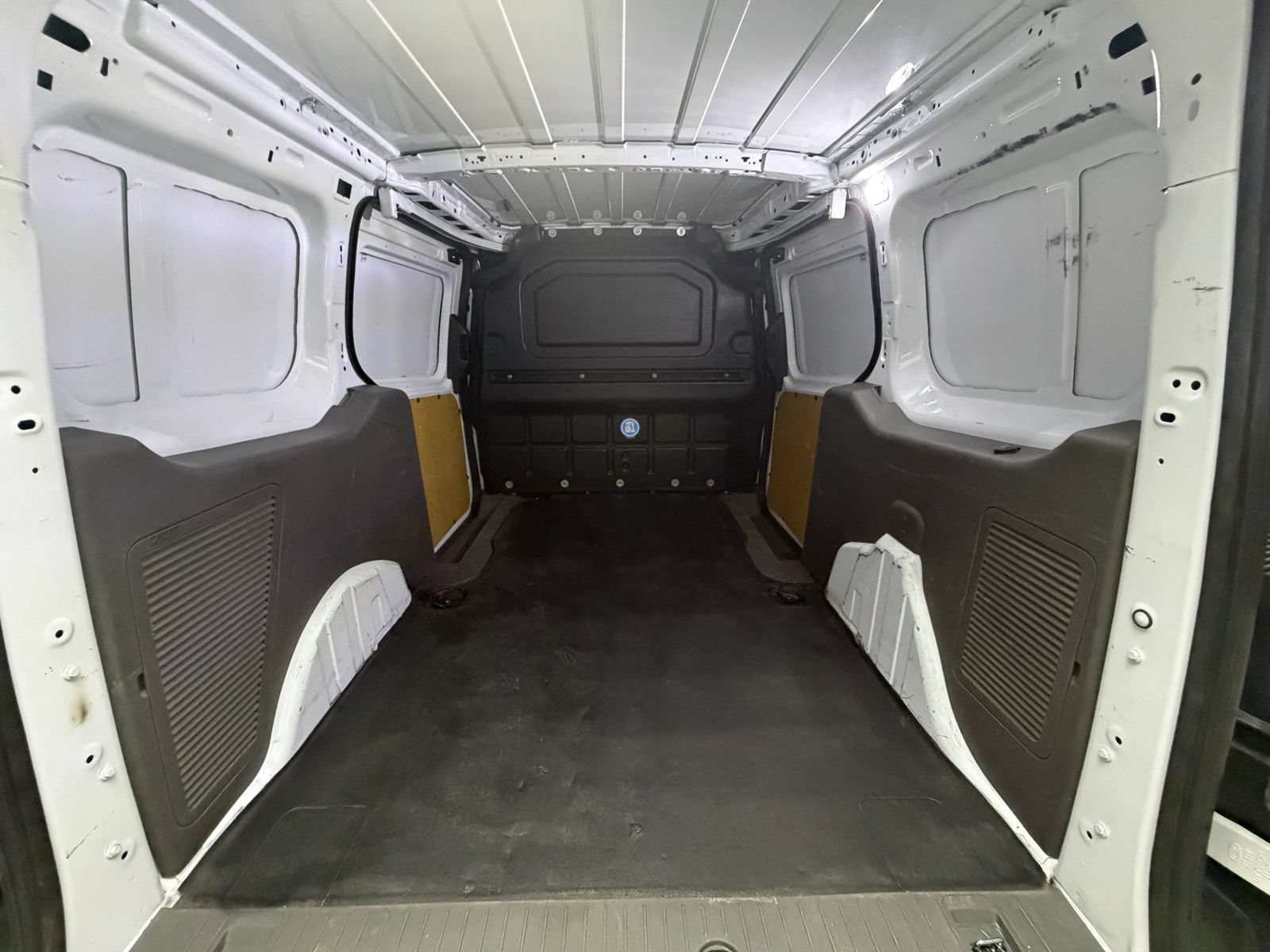 Used 2021 Ford Transit Connect XL FWD image 28